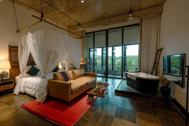 Superior Suite 45m2 - Single Occupancy - 1 Person Package